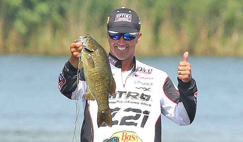 And he wasnât there long before he boated one of two back-to-back, 4-pound smallmouth that would give him the confidence to stick to the area and add enough weight for the margin of victory.