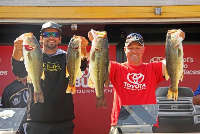 Would this awesome 23-pound limit that Lenny Francoeur and Taylor Gleghorn dredged up after replacing a broken trolling motor prop be enough to win?