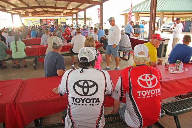 Some anglers wore the free jerseys they were given, awaiting a rules briefing from B.A.S.S. after dinner.