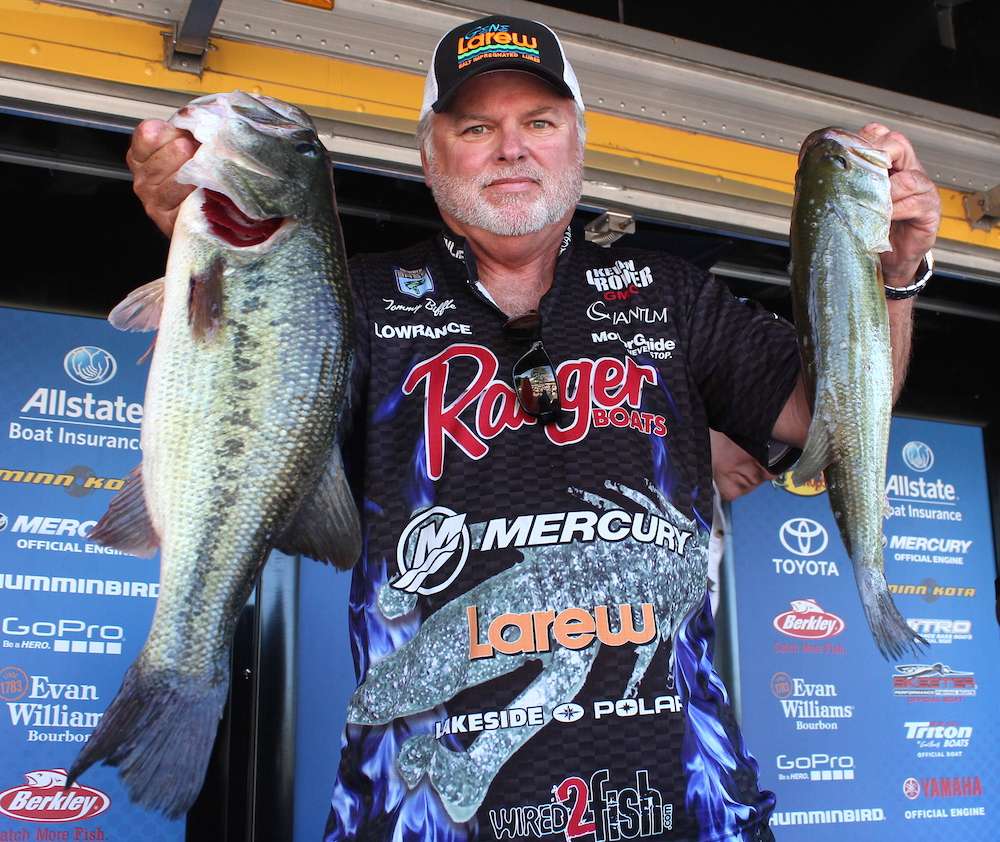 Tommy Biffle sits in 2nd after Day 1 with 14-12 including the Day 1 Carhartt Big Bass worth 5-10.