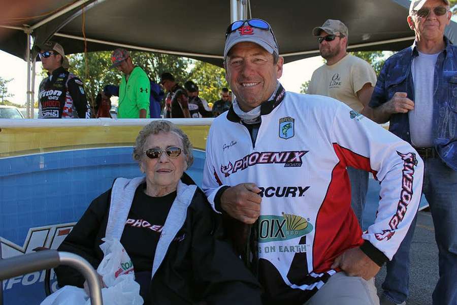 Clouse also had the honor of his 92-year old mother, Dee Clouse, watch him weigh his fish. 