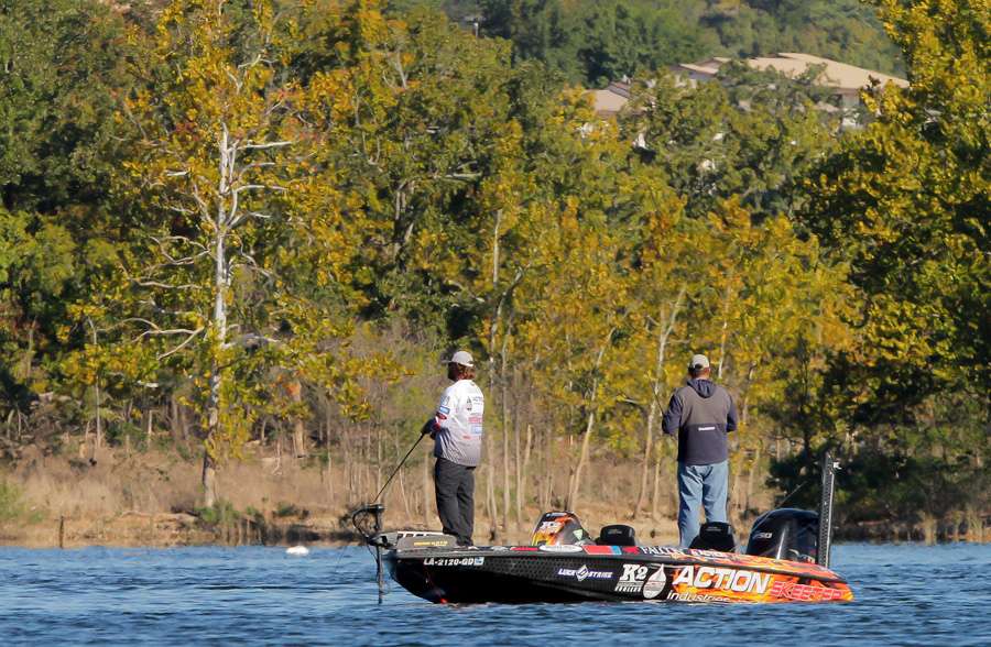 Cliff Crotchet needs a win on Table Rock to qualify for the 2016 Bassmaster Classic, after failing to qualify in the Elite Series AOY point standings. 