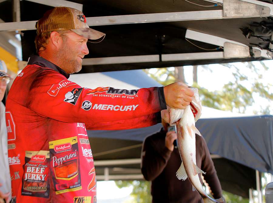 After making the cut to fish on the final day, former Bassmaster Classic champion Luke Clausen said he will accept his invitation to join the Bassmaster Elite Series. 