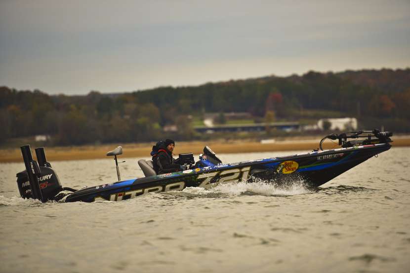 DeFoe won the 2014 Bass Pro Shops Bassmaster Northern Open on Douglas fishing way up the river. During his tournament, he stayed mid-lake for most of the day.