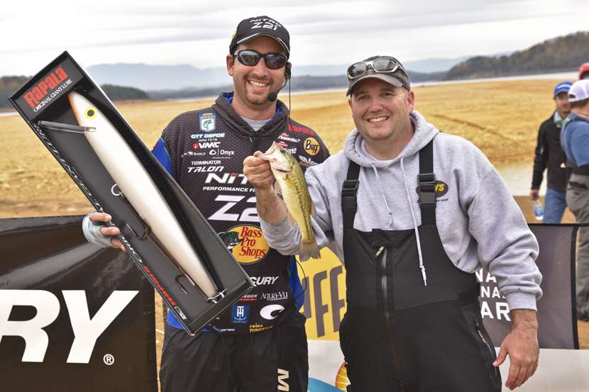 The team of Rice and Bradley won a giant Rapala lure for weighing the smallest keeper of the day. They also won cash and Costa sunglasses for finishing third overall.