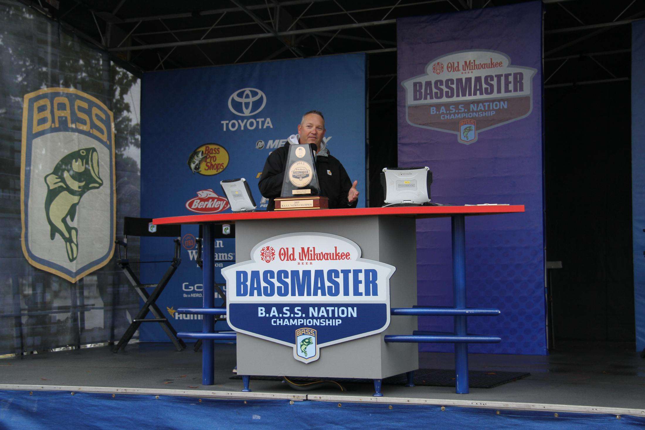 Jon Stewart gets things kicked off, and explains how each Division winner earns a berth to the 2016 Geico Bassmaster Classic presented by GoPro.