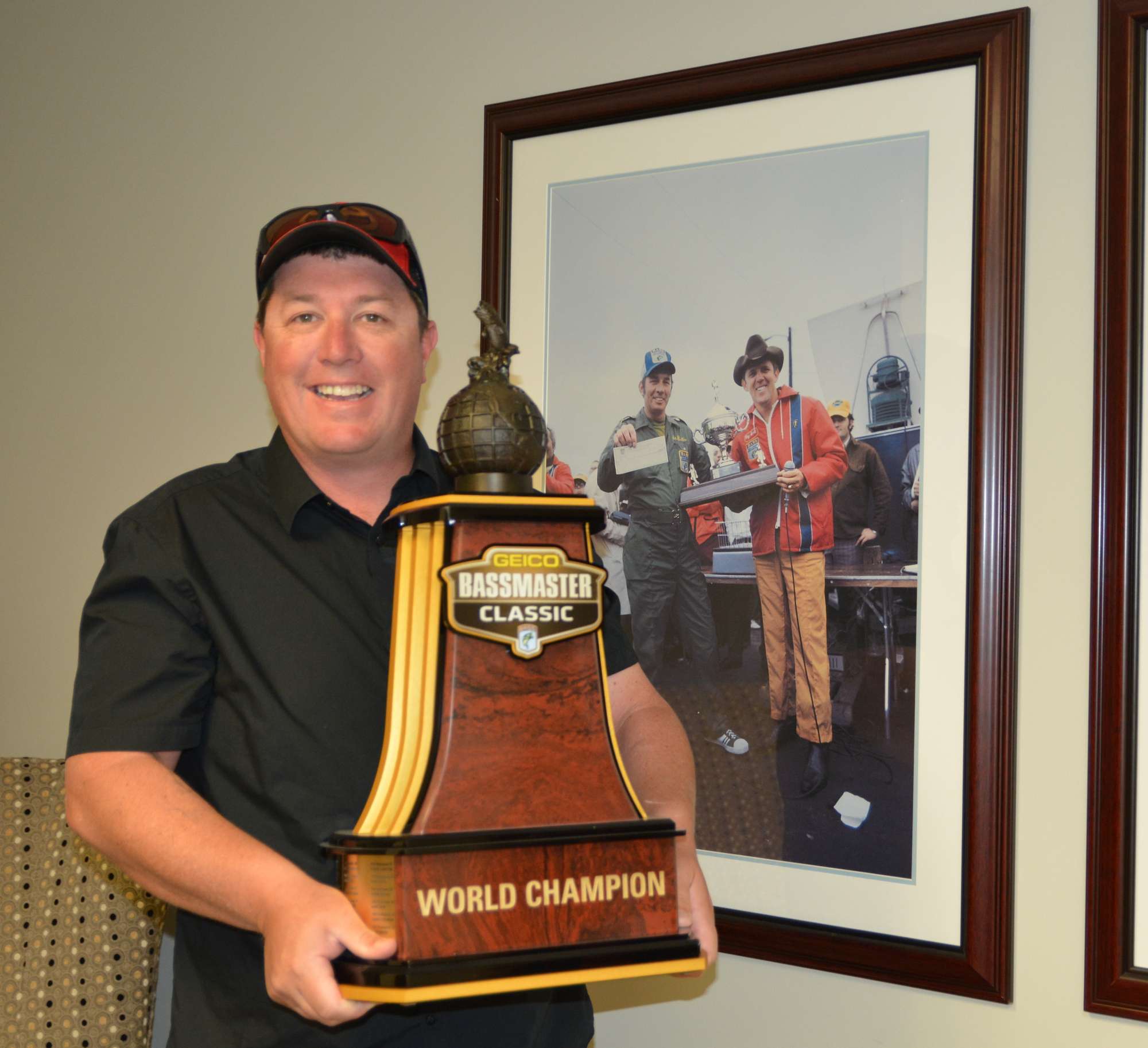 The next day, the Aussies came by the B.A.S.S. headquarters in Birmingham. And no one can resist picking up the Bassmaster Classic trophy when they come into the office.