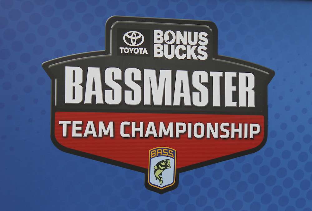 Day 1 of the Toyota Bonus Bucks Bassmaster Team Championship on Lake Guntersville comes to a close as big weights graced the stage on Wednesday as 197 teams fought it out for a Bassmaster Classic berth. 