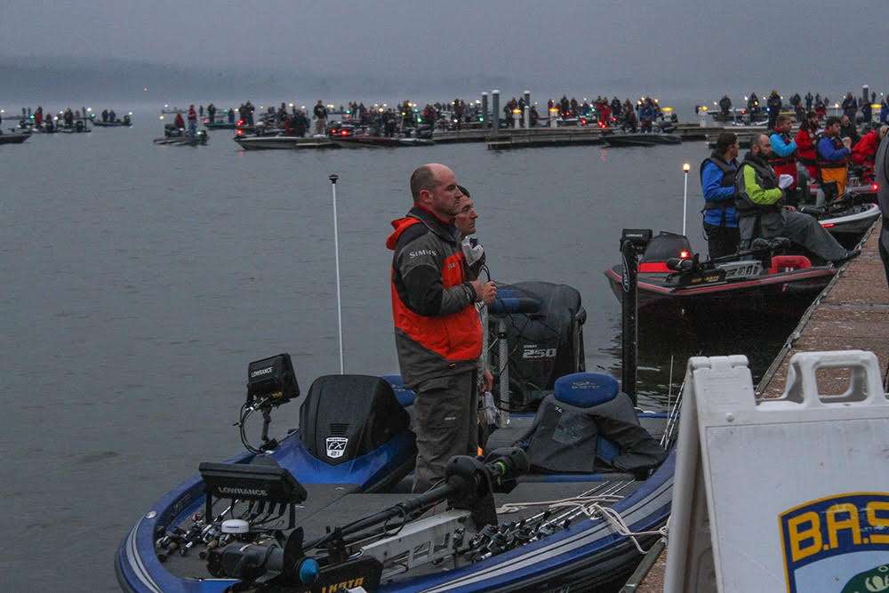 The weather begins to clear up and we are moments from getting Day 2 of the Toyota Bonus Bucks Bassmaster Team Championship started. 