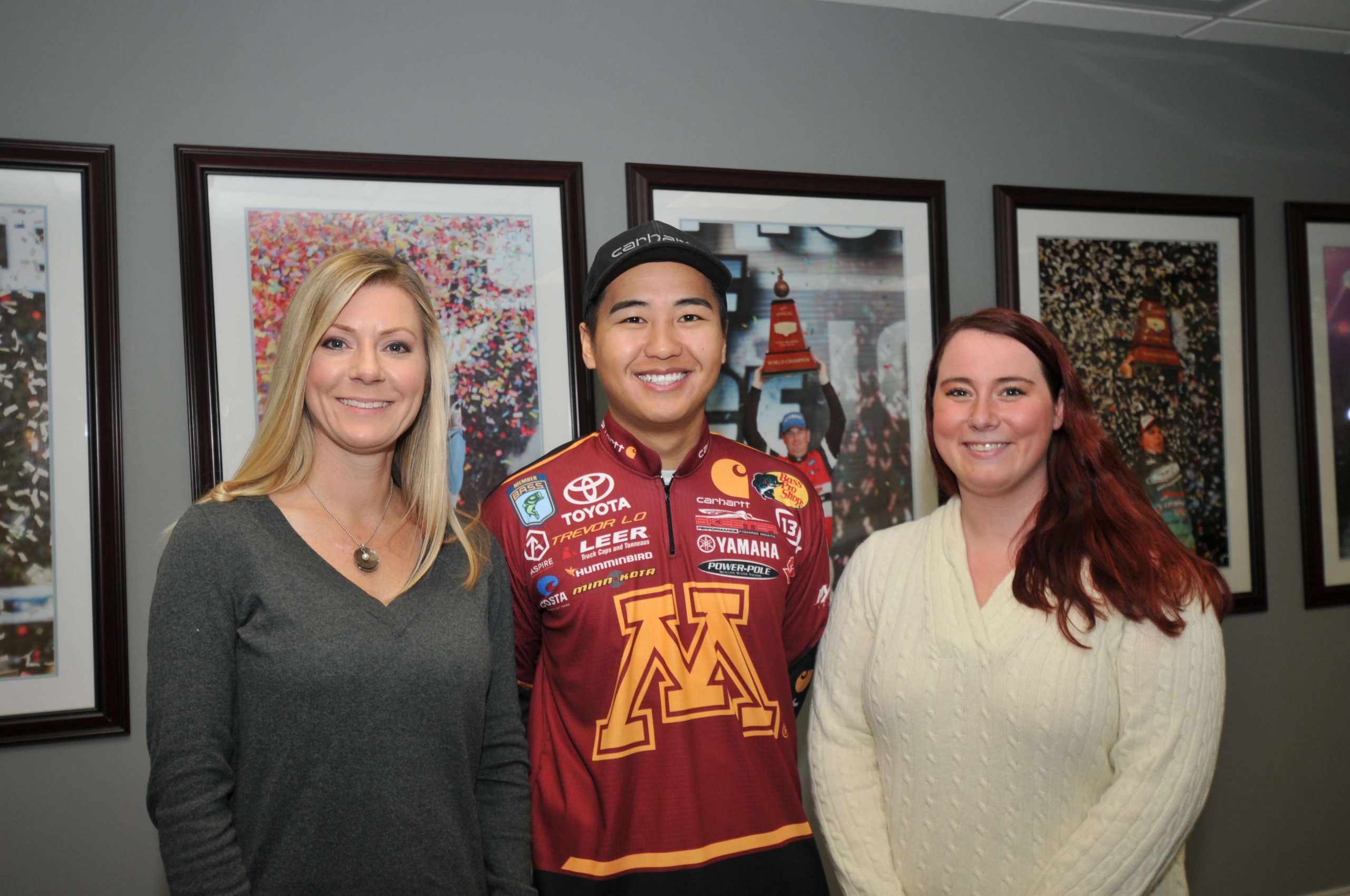 Lo poses with Breanne Jackson and Mandy Pascal of the Bassmaster editorial department.