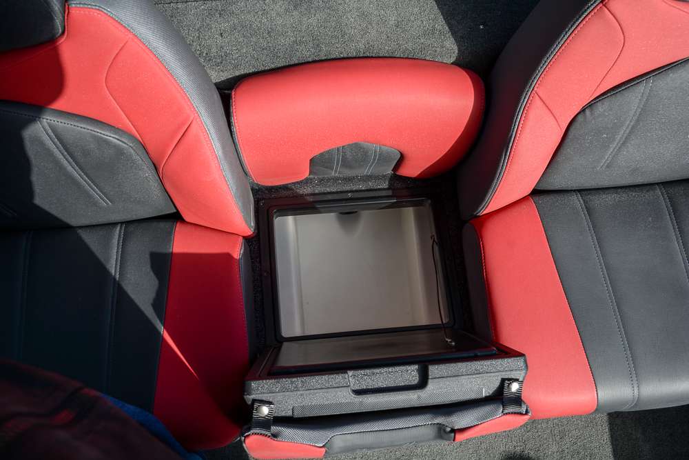 There is another small storage compartment beneath the center seat/step up to the back deck. More storage is always a good thing. 