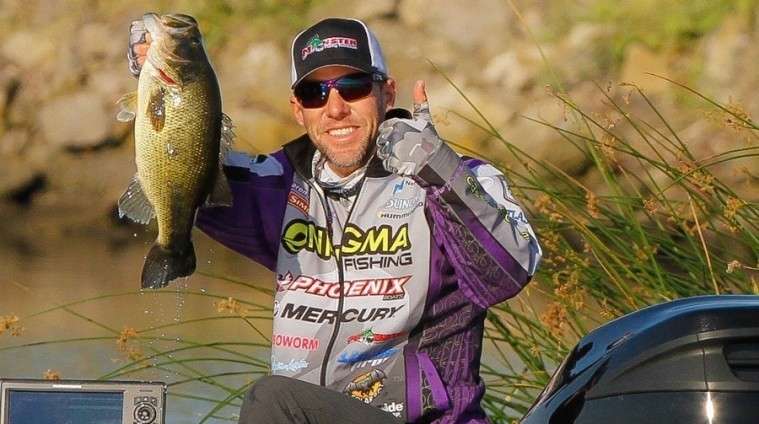 <b>Aaron Martens </b><br>
First place in Angler of the Year points
