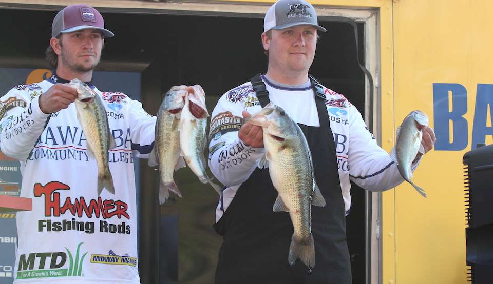 Russ Johnson and Hunter Schrock of Itawamba Community College sit in 16th with 21-1.
