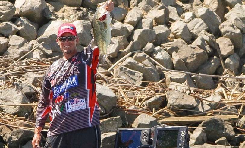 <b>Keith Combs</b><br>
14th place in Angler of the Year points