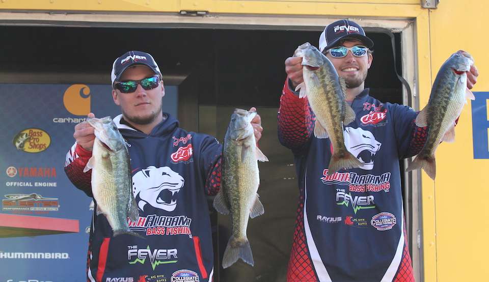Dylan Brown and Hunter Franklin of the University of South Alabama sit in 14th with 21-6. 