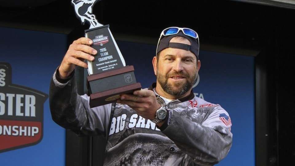 Making the Classic from the Team trail, family physician Thomas Martens of Texas tells us he had an unusual occupation in Scottsboro, Ariz., where he first learned to golf and got good enough to compete on the mini tours before switching to fishing. 