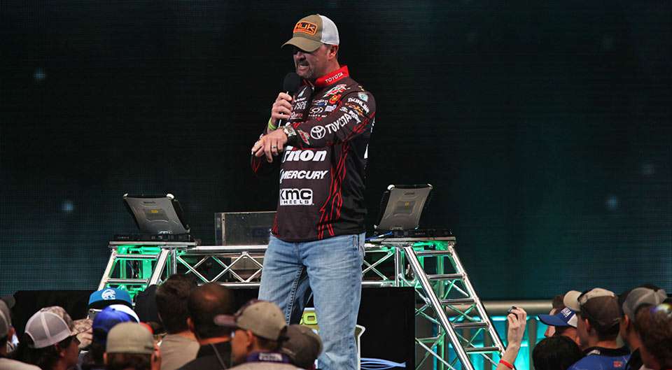 The Day 2 weigh-in began with a Gerald Swindle talk about HUK products.