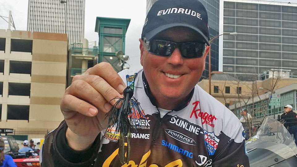 <b>18th: David Walker</b><br>

David fished the dirtiest upriver water he could find because it was warmer. His fish were in 6 feet, primarily on wood. He did crank, but his best bait was a 1/2-ounce jig (black/blue) with a Z-Man BatwingZ (green pumpkin).