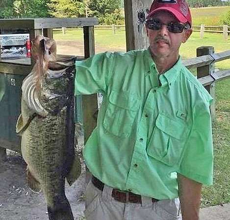 <b>Randy Ingram</b>
<br>Florida
<br>10-8
<br>Lake Jackson, Florida
<br>Rapala Fire Tiger Floating jerkbait