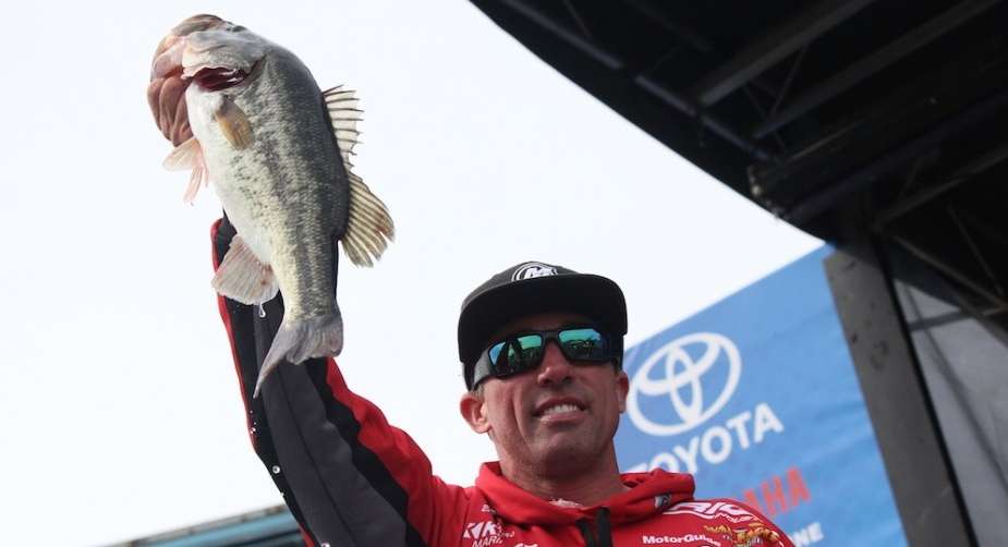 Shallow water lures dominated the Huk Peformance Fishing Winyah Bay Bassmaster Elite presented by GoRVing. While vibrating jigs were a big key to success for the top three finishers, the remainder of the Top 12 used as wide a variety of baits as youâre likely to see in any tournament. The anglers were all over the map, literally, from the Waccamaw River to the Cooper River, and the lure selections were as well, from 5-inch bubble gum-colored Yamamoto Senkos to Spro Poppin Frogs. The following is a brief rundown of the baits each angler used.

<p><em>All captions by Steve Wright</em>