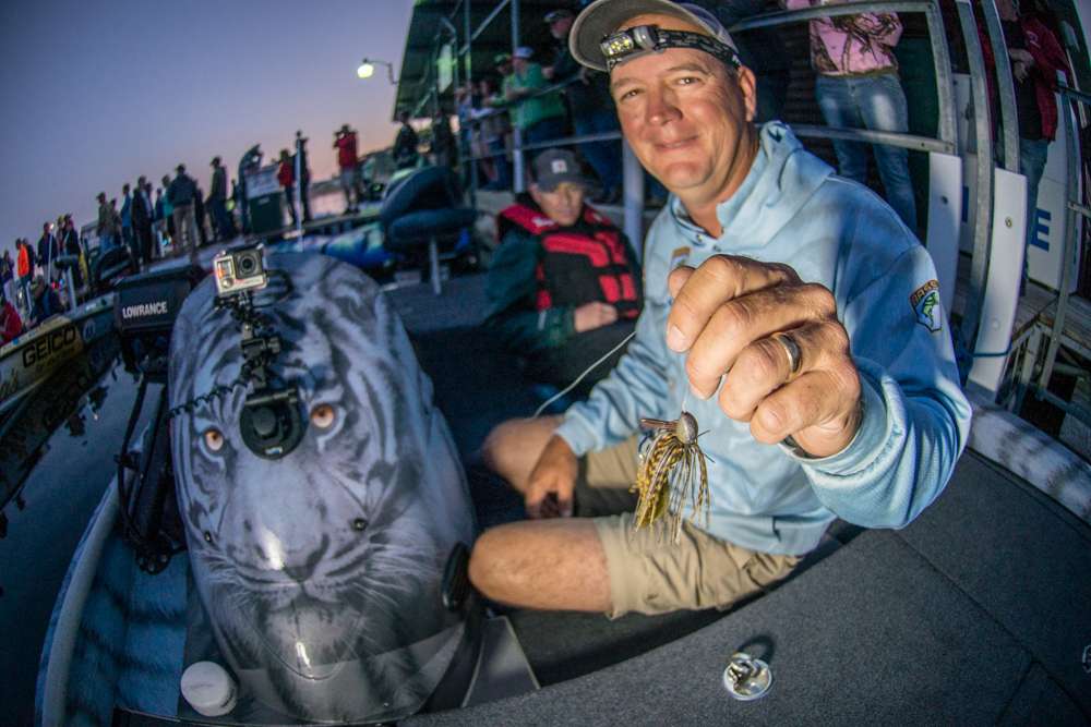 <b>7. Steve Kennedy, 55-9</b><br>
Kennedy fished the two lakes differently. On Norfork, everything he weighed came on a 5/8ths-ounce D&L Advantage jig in green pumpkin or white with a soft plastic chunk trailer. On Bull Shoals, he had a 50-bass, 20-keepers day Saturday, flipping a Reaction Innovations Sweet Beaver on a 1/4-ounce weight and making long casts with watermelon or green pumpkin 5-inch Senkos, particularly to âpoint bushes.â Said Kennedy, âWe donât get up to the Great Lakes until after the spawn, but I donât think Iâve ever seen so many spawning smallmouth bass.â