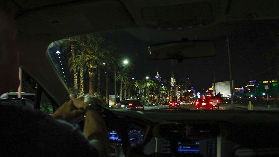 As we head down the strip the buildings glowed and created a lively atmosphere. No wonder this city never sleeps.