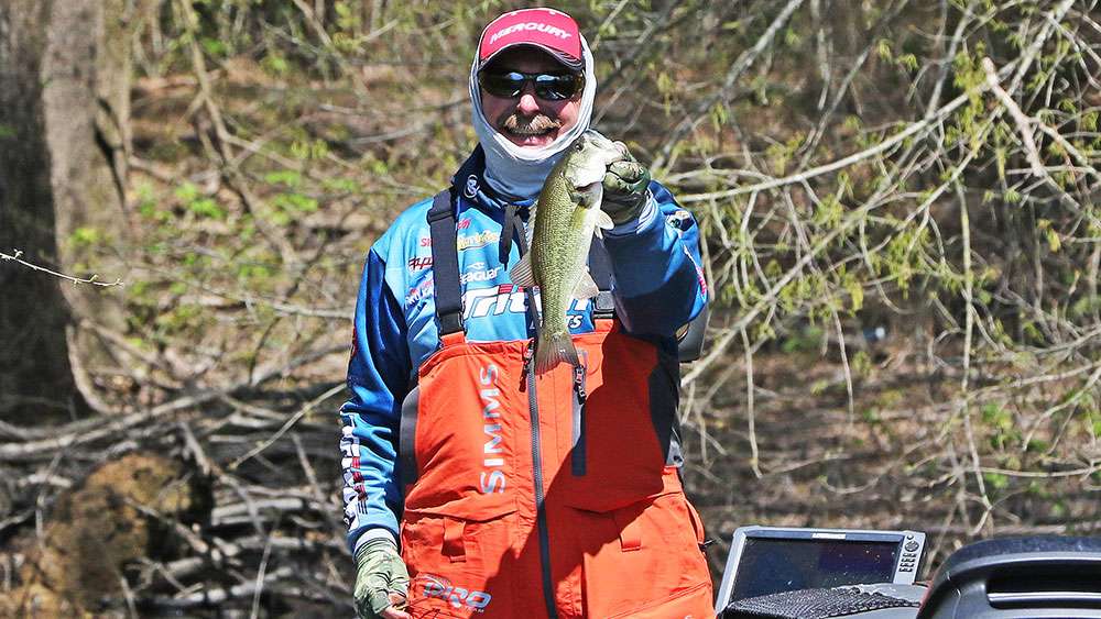 He's happy with the fact that he won the battle with the fish, and it went into his livewell. It has been a tough day for Shaw, so this was a victory. It was truly impressive to watch the master work, adjust, get back at it and finally beat a stubborn bass. 