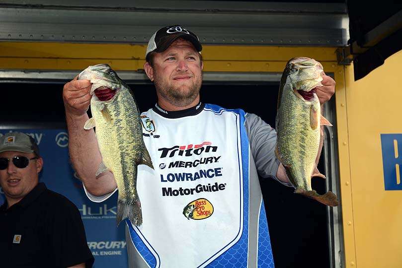 John Soukup of Oklahoma moves into fourth place overall with a limit weighing 17-14. His overall weight is 34-13. 