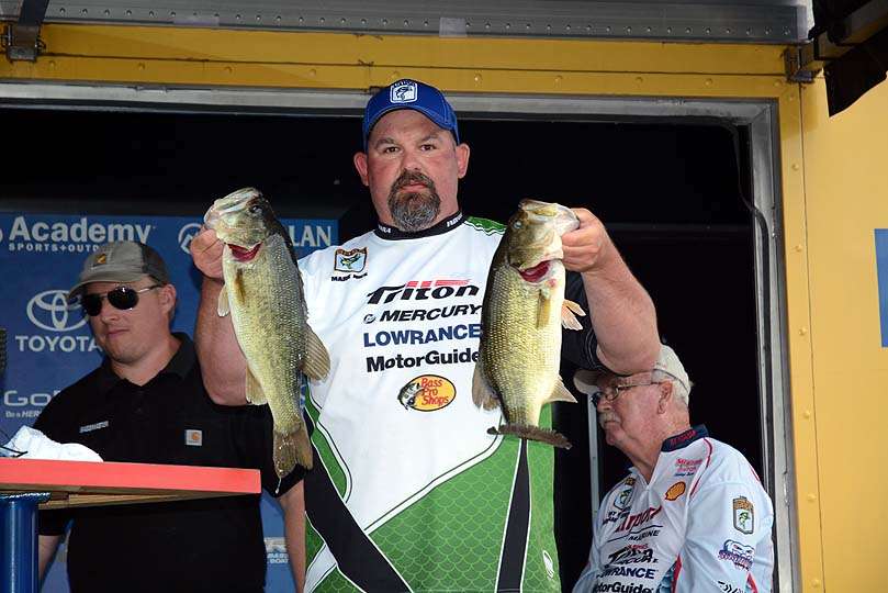 Mark Neis of Indiana takes second place with a limit weighing 16-9. His overall weight is 35-13.