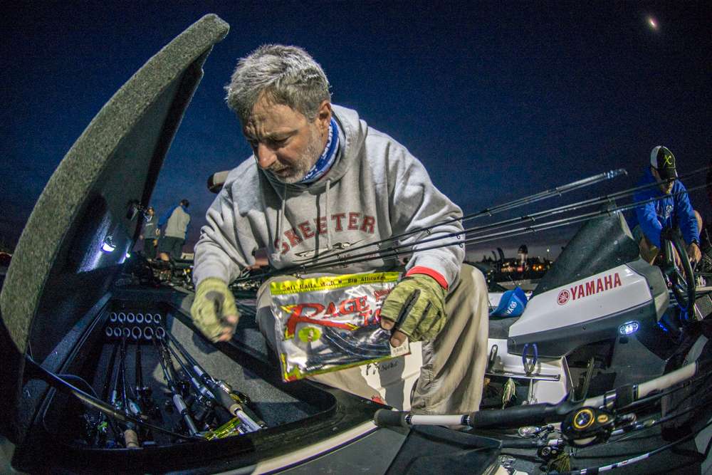 Mark Menendez thinks long and hard about which rods he is going to pull out after a decent Day 1. 