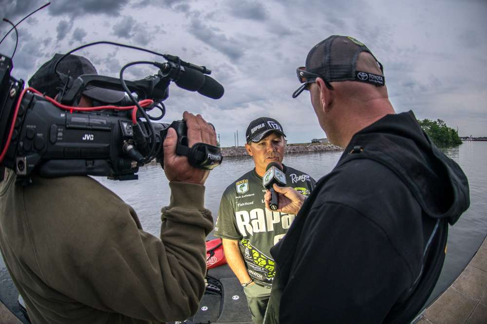 Starting today off in the lead Dave Lefebre answers a few questions from Bassmaster MC Dave Mercer. 