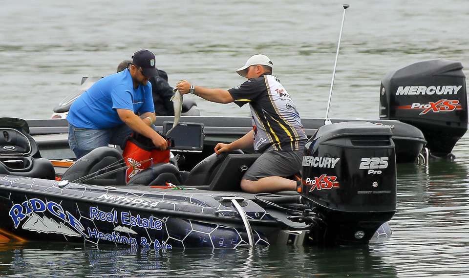 Gabriel Keen pulled a limit of bass from his livewell that would leave him in 19th place with 15-8.