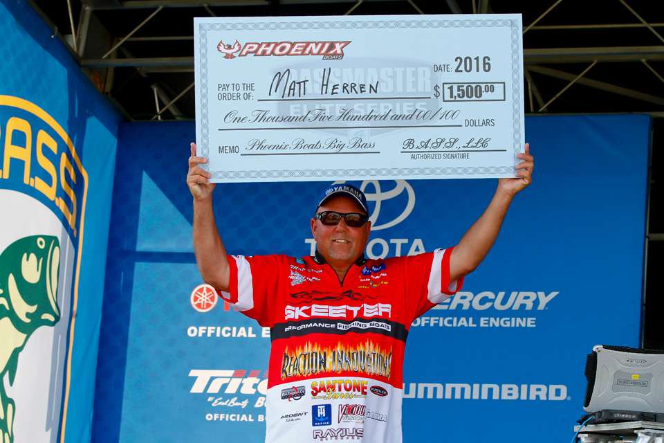 Matt Herren received a $1,500 Big Bass Bonus from Phoenix Boats.