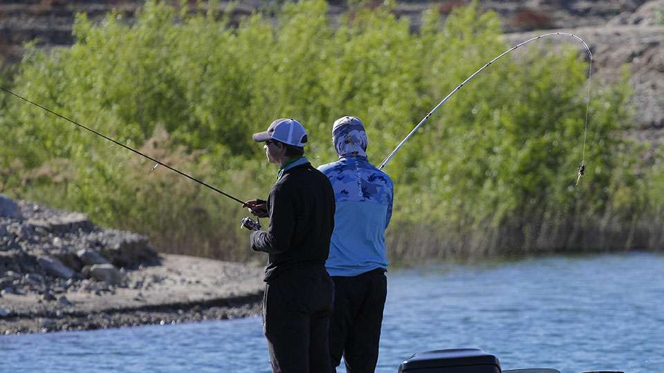 Once again the duo fish completely different baits as they try to figure out the changes that Day 2 has brought to them.