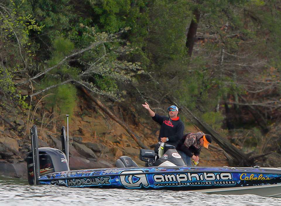 Jeff Kriet was putting together a very quick limit in the first hour. 