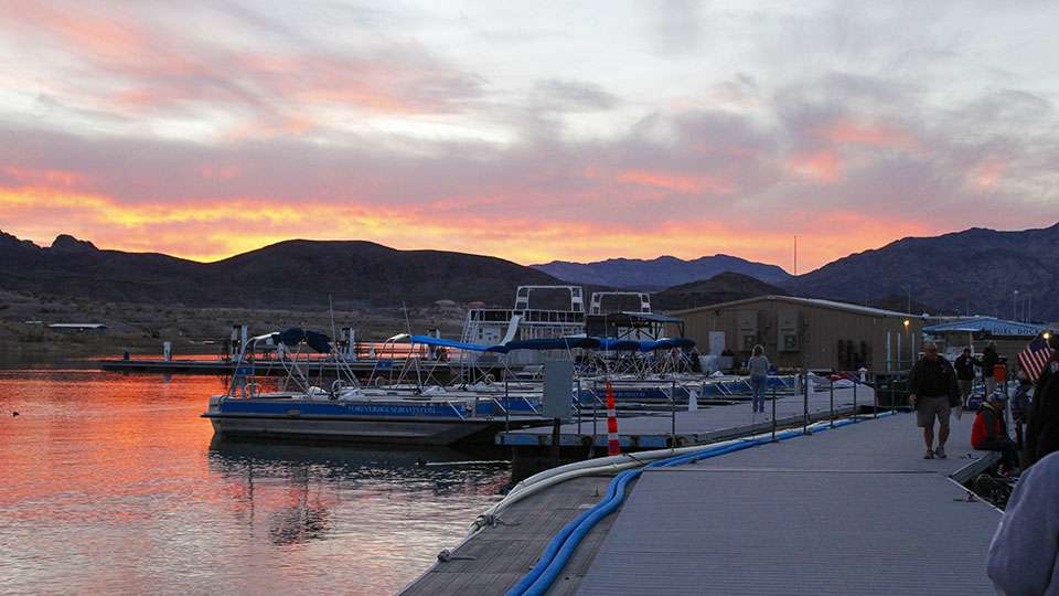 The final morning of the Carhartt College Series Western Regional on Lake Mead greeted anglers with a beautiful sunrise as they headed out for the final eight hours of fishing.