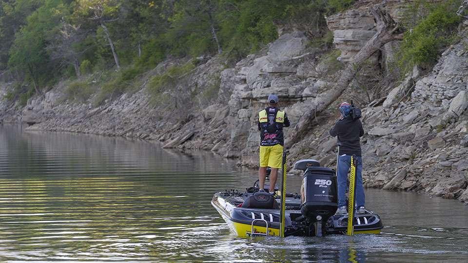 He started the day in 3rd place and had cameraman Wes Miller on him all day as they were on Bassmaster LIVE and the TV show that will air later.