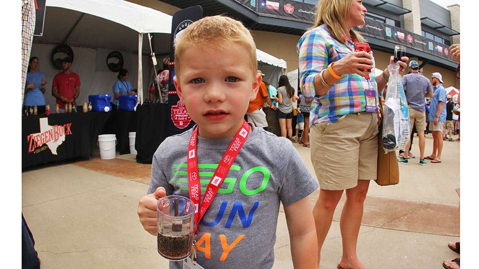 Mason McInnis, 4, of Frisco, looks like a seasoned pro with the mug perfectly sized for him. But no, thatâs not Not Your Fatherâs Root Beer, nor dark ale. Itâs Dr. Pepper, as proven by his mom holding a can behind him.