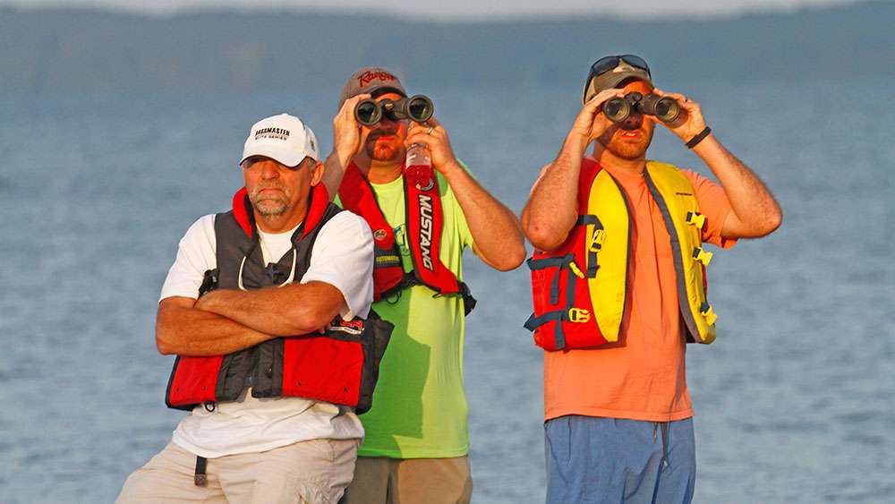 When Kevin VanDam shows up, so do the spectators. 