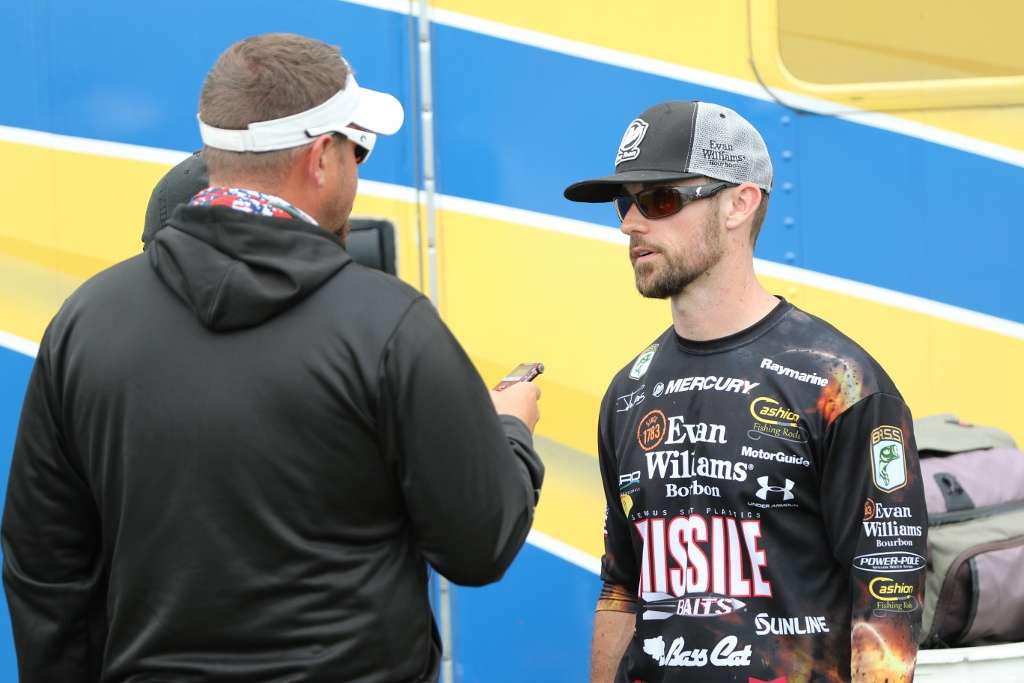 After weighing in, John Crews is interviewed by Bassmaster.com writers about his tournament so far.