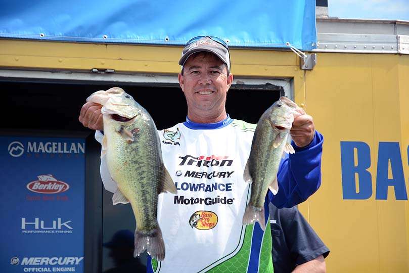 Fishing for Florida is Arnie Lane, brother of two Bassmaster Elite Series pros. They are Chris and Bobby. 