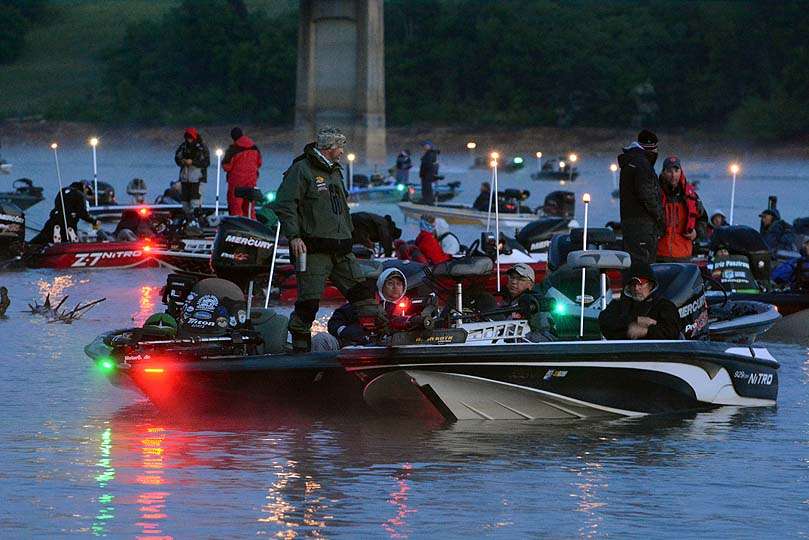 Today is moving day. The top 3 boaters and non-boaters from each state get to fish on Day 3. 