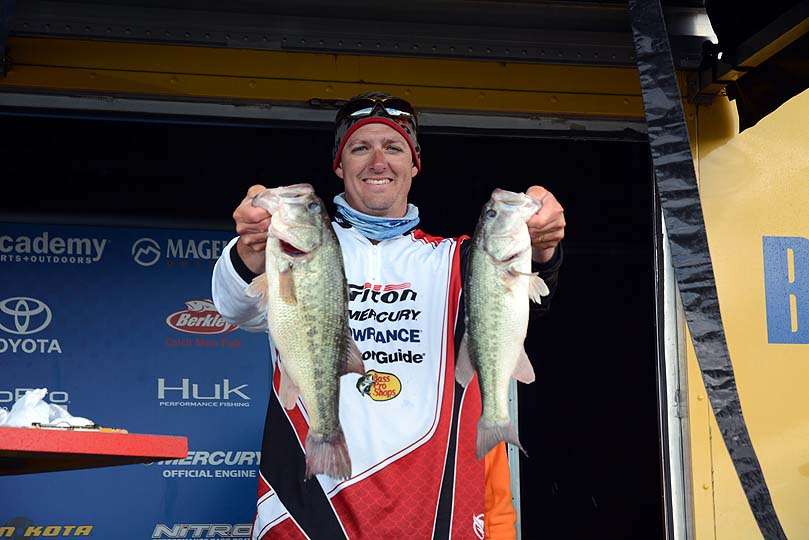 Tony Beck of Georgia is fourth with 27 pounds. 
