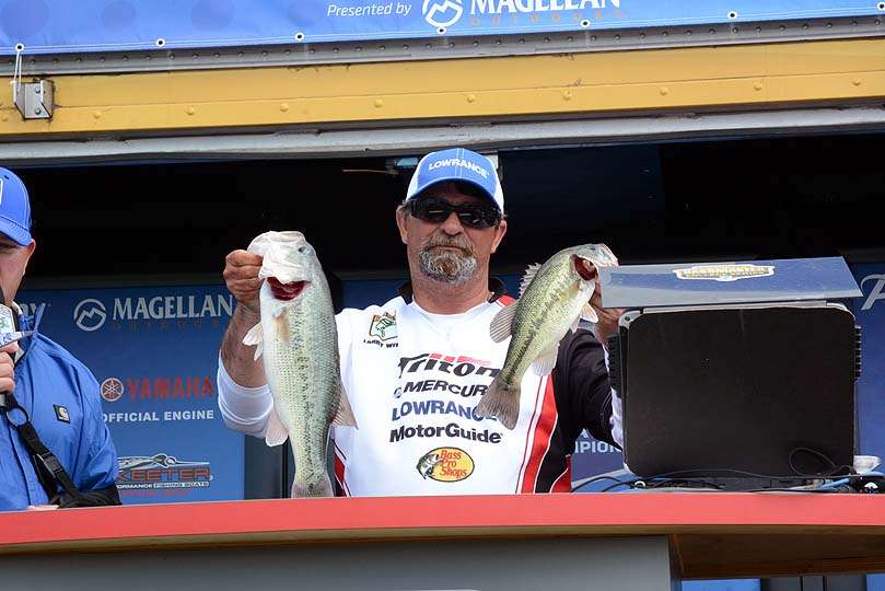 Larry Witt of Virginia is fifth place with 23-12. He wins the state non-boater title.  