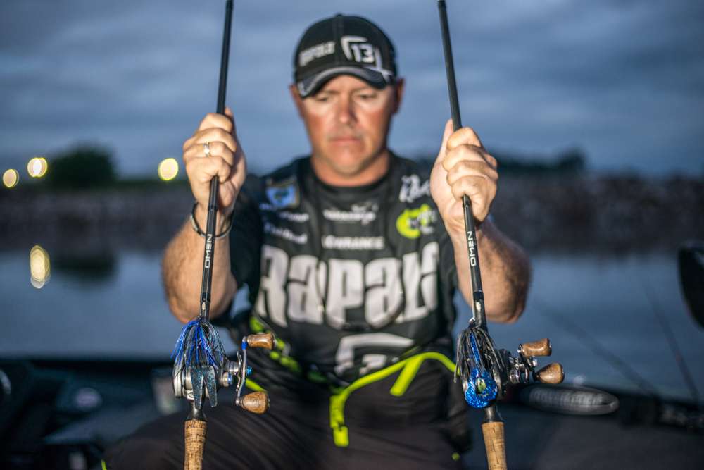 2. Dave Lefebre, 77-3<br>
Lefebre relied mainly on two similar looking jigs â a 1/2-ounce Terminator black-and-blue jig with a big soft plastic chunk trailer, and a 1/4-ounce Yamamoto swim jig, also black-and-blue. 