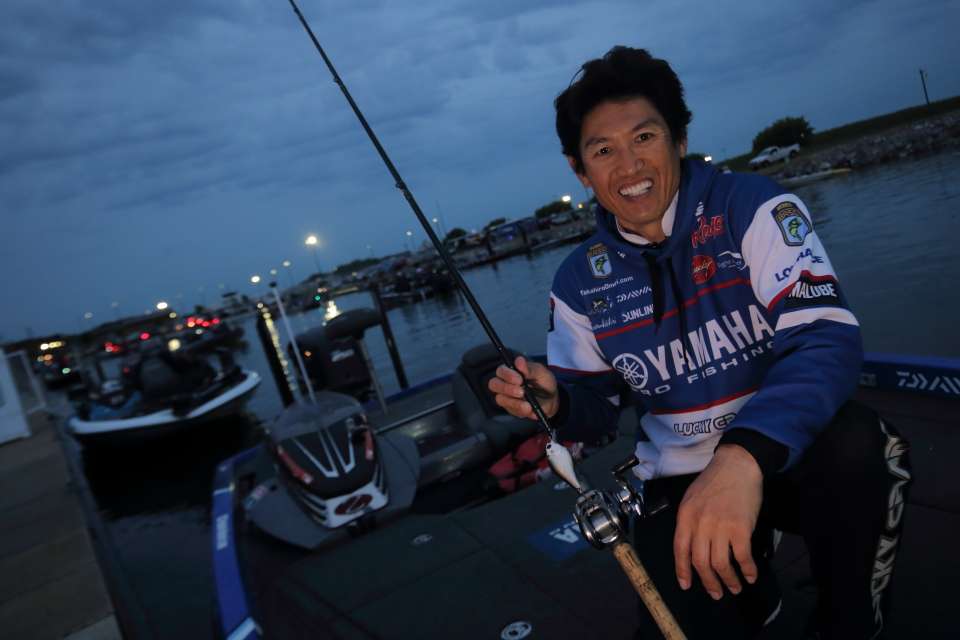 Starting Day 3 in 4th place, Takahiro Omori ventures out to gain some ground on current leader Dave Lefebre. Will Omori manage to surge forward and grab the lead on Wheeler Lake?