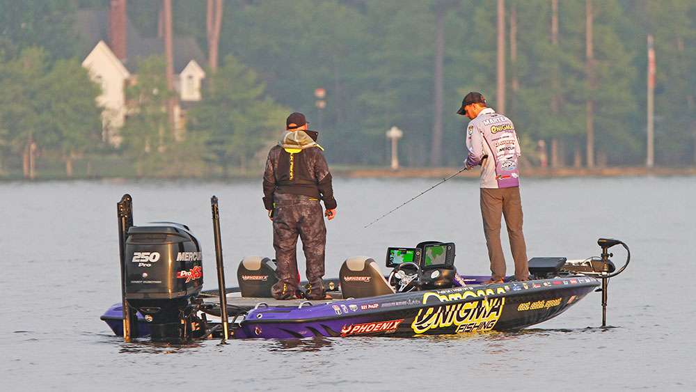 Catch up with the Elites as they take on the first morning of the A.R.E. Truck Caps Bassmaster Elite at Toledo Bend.