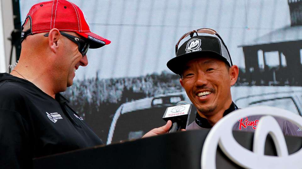 Shinichi Fukae could only manage 5-8 over his two days, putting him last out of the 38 anglers.