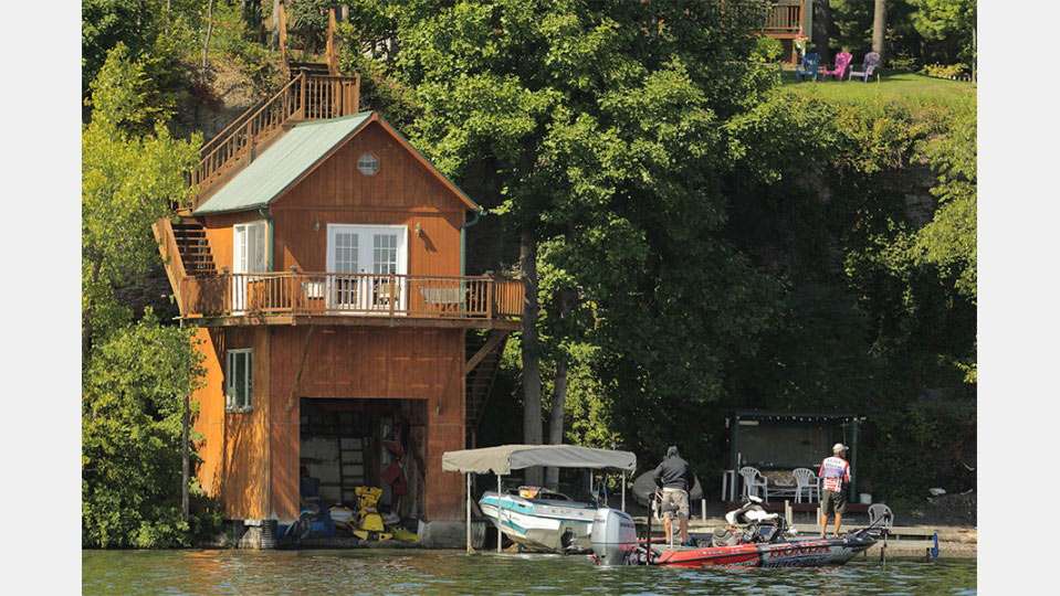 As experienced by the Elites in 2014, there are a myriad of social classes represented in buildings and structures on Cayuga Lake. Popular among recreational boaters, Cayuga boasts the largest state marina and boat launch in Ithaca. There are two yacht clubs on the western shore and several other marinas and boat launches scattered up and down its shores.