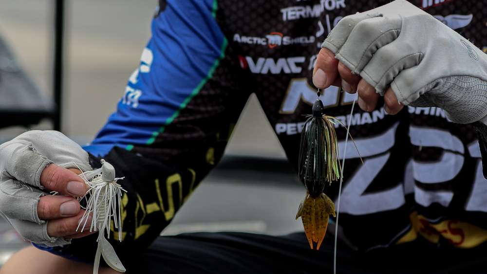 Later in the day, DeFoe used a Texas craw-colored skirt and green pumpkin Berkley Havoc Change Up on a 1/2-ounce punch rig with a 4/0 VMC heavy-duty wide gap hook.